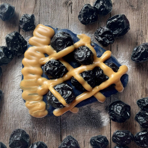 Blueberry Pie Slice dog treats: Large